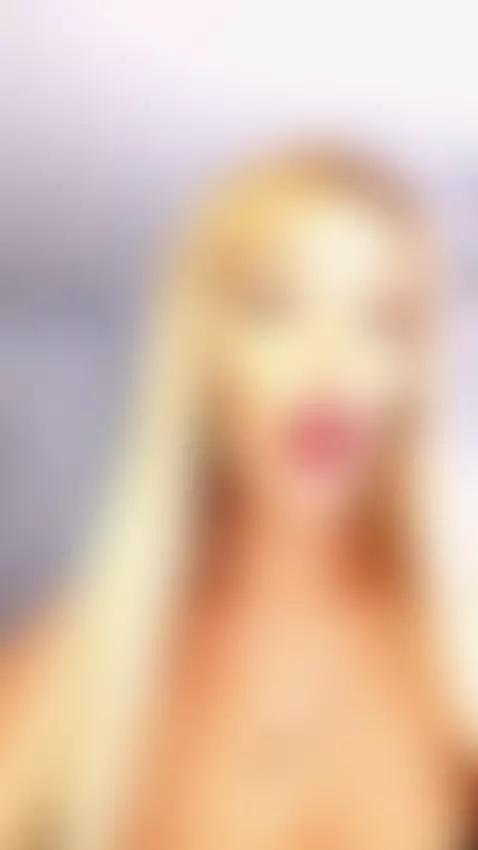 Come over and play with me, baby 😏 by lizziebunny