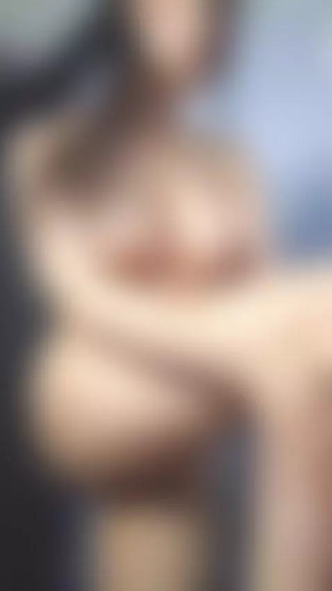 Before going to work, I take care of my skin and breasts by ... by ariabonnet