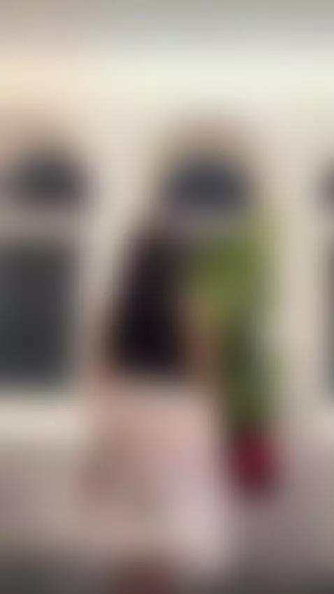 A little bit of Christmas spirit for you 🎄✨ by scarlett-drake