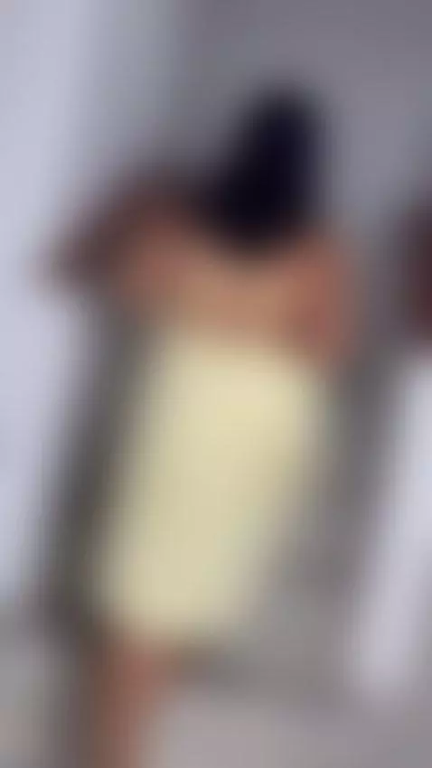 UPS ... I fell to my towel 😏✨ by briannabennett