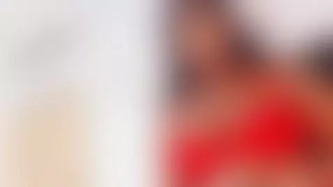 Baby kiss my lips, If u know what I mean 😘 by sweeterchocolate