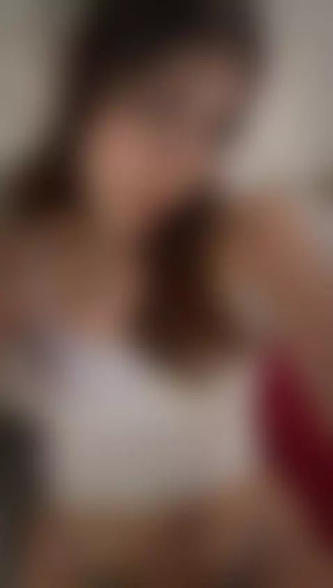 Let's have a lot of fun and enjoy my sensuality.I'm online w... by lilamin1