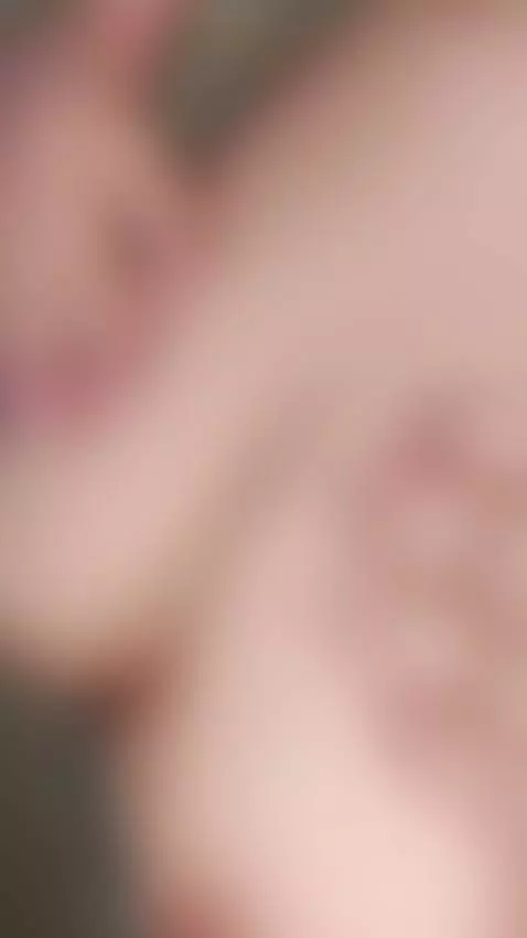 Just enough curve slipping out while they bounce so perfectl... by sugarchubby