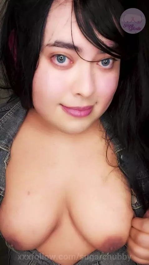 Face to face for the first time… and yes, they bounce just a... by sugarchubby