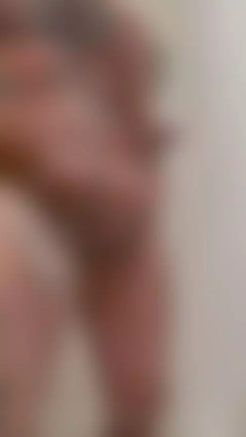 someone can help me take a shower? algun@ que me ayude a bañ... by colombianohotboy