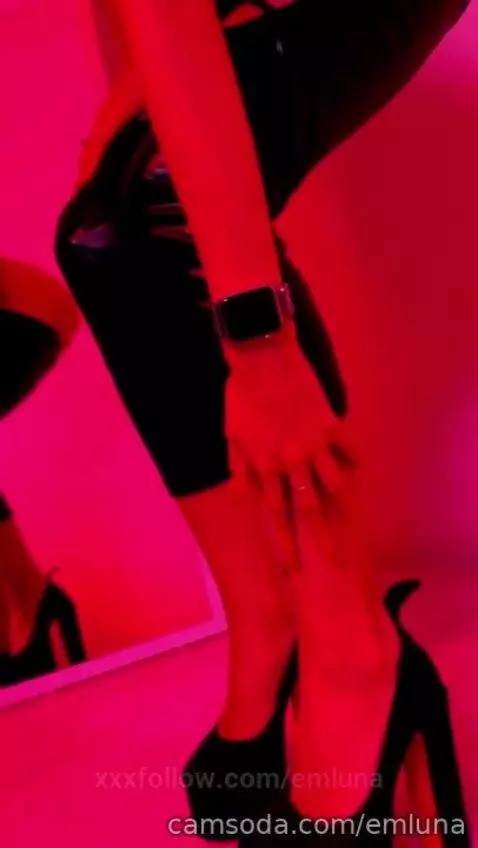 My pleasure is seeing you weak for my body by emluna