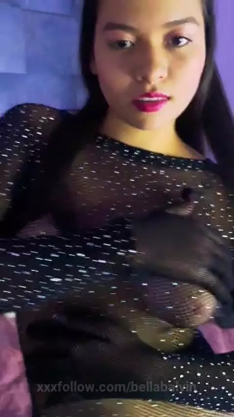 I am ur Little girl. I am online. Link on my Profile by bellabalvin