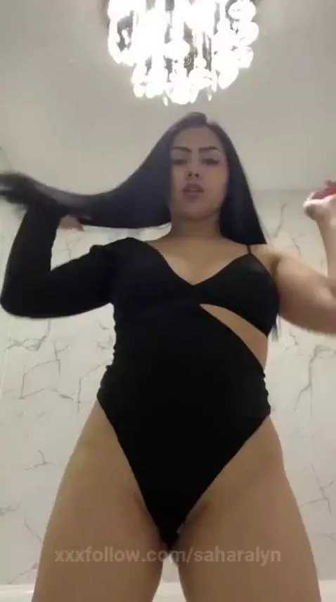 sensual curvy girl for u lover by saharalyn