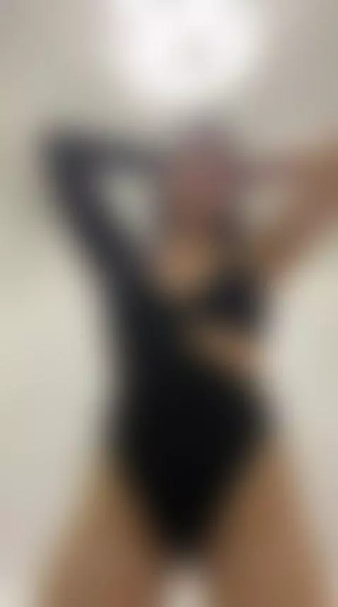 sensual curvy girl for u lover by saharalyn