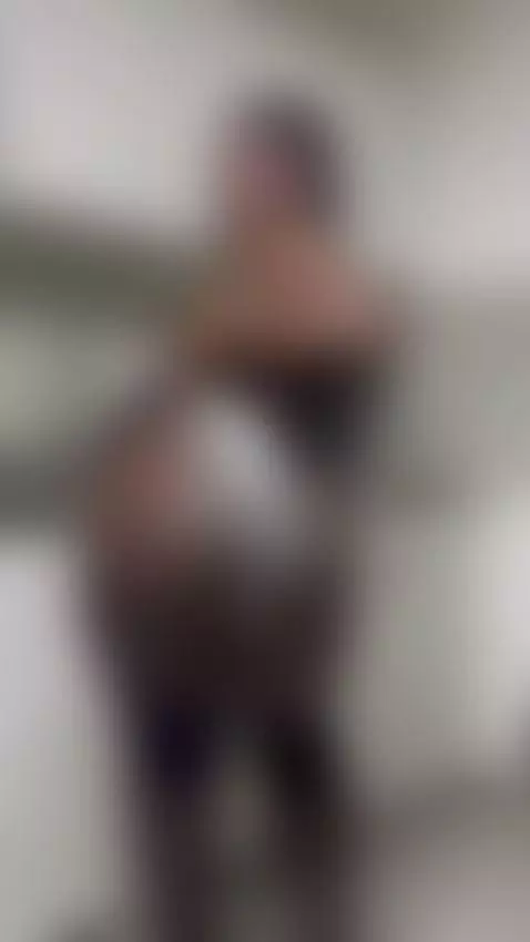 and neither does my attitude. by manelikstorm