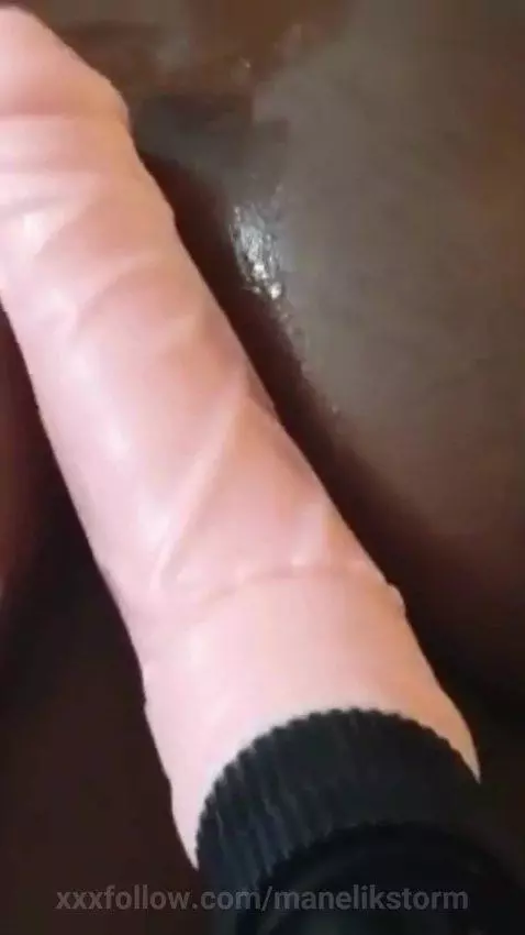 and neither does my attitude. by manelikstorm