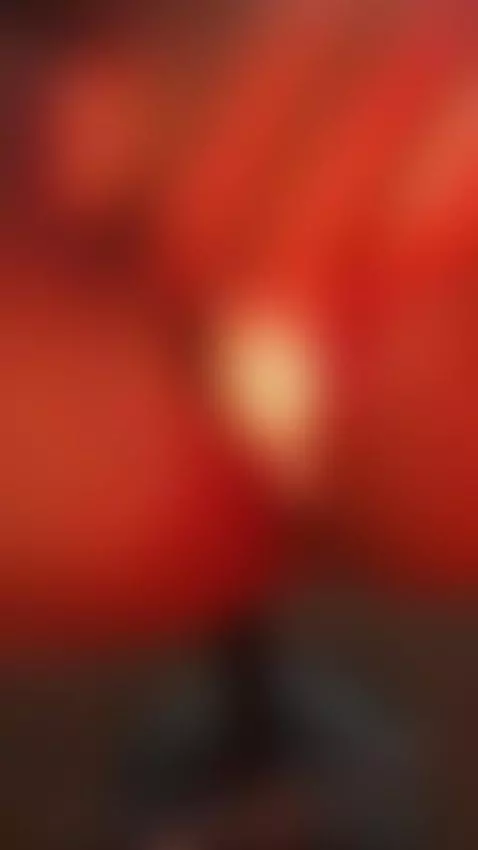 latina, sexy, play by manelikstorm