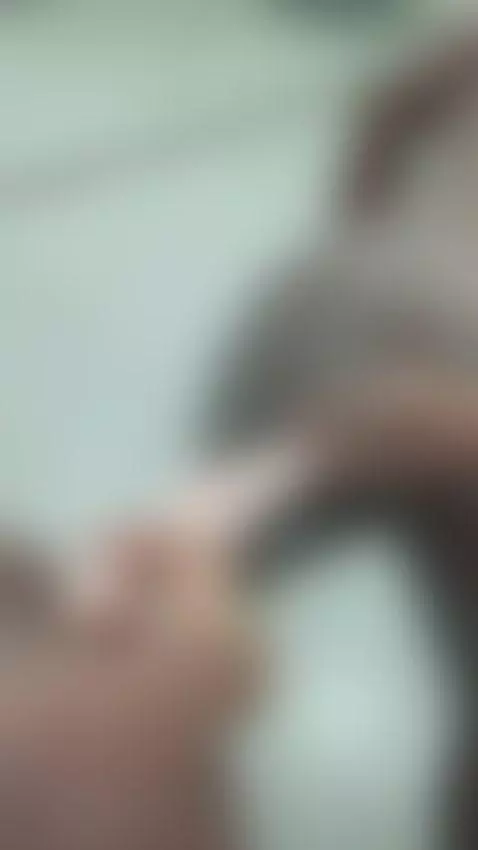 latina, sexy, play by manelikstorm