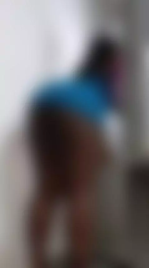 latina, sexy, play by manelikstorm