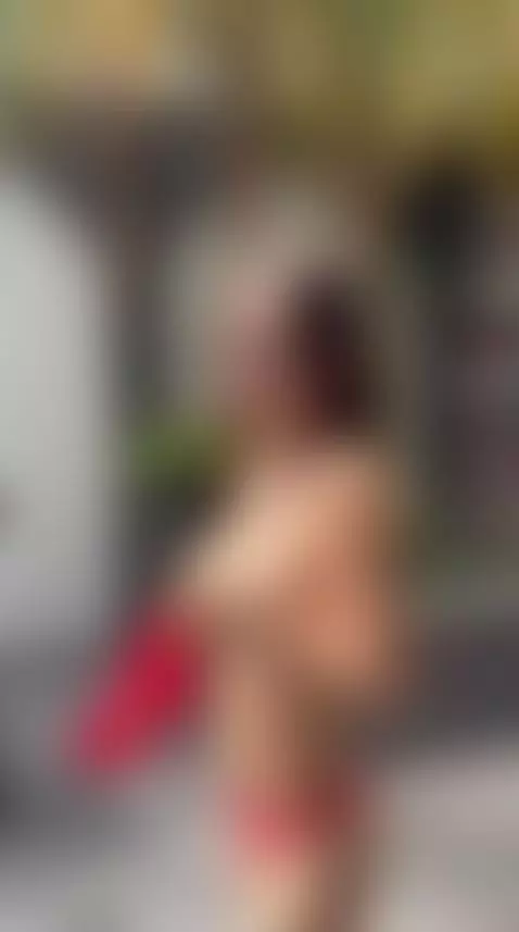 An encounter that breaks the rules and ignites desire. by nicolcherry