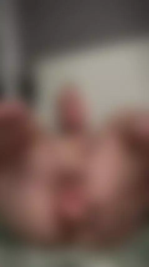 This one’s for the bold 💋 Subscribe to my OnlyFans by vikki2025