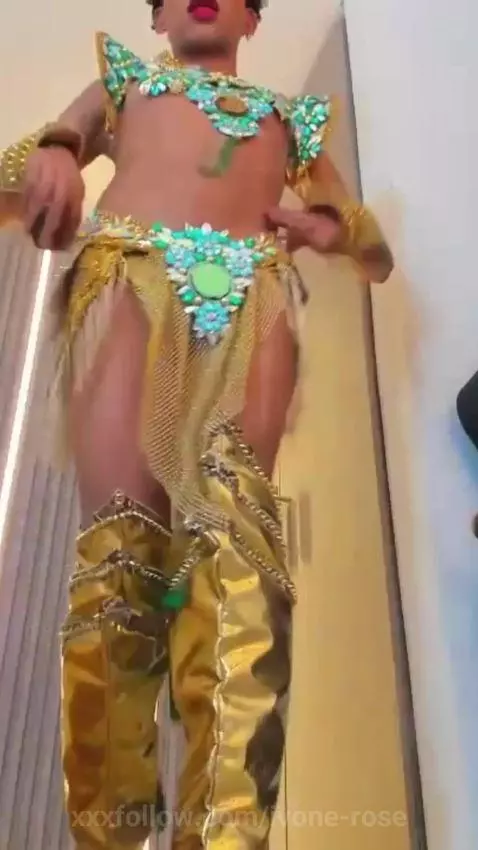 ONLINE NOW LOVE by ivone-rose