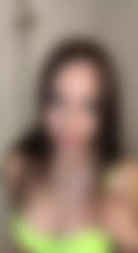 My OF knows no limits — link’s right there 🔗 by evierouge