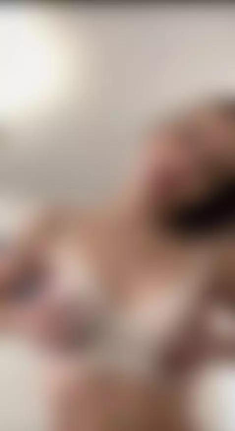 A smile that spreads positivity! Subscribe — link in bio 💗 by evierouge