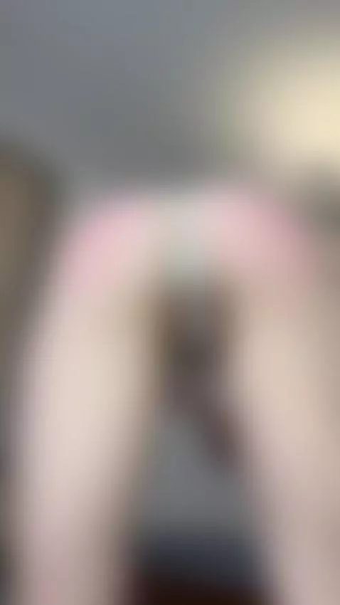 Let me twerk on your cock and fuck you back baby hehe by evierouge