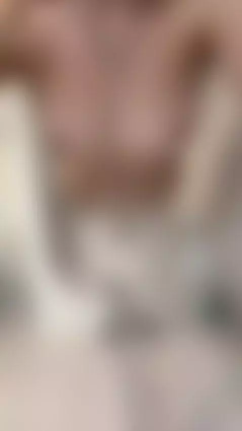 I've never had sex in the shower. Who wants to be my first?😳... by evierouge