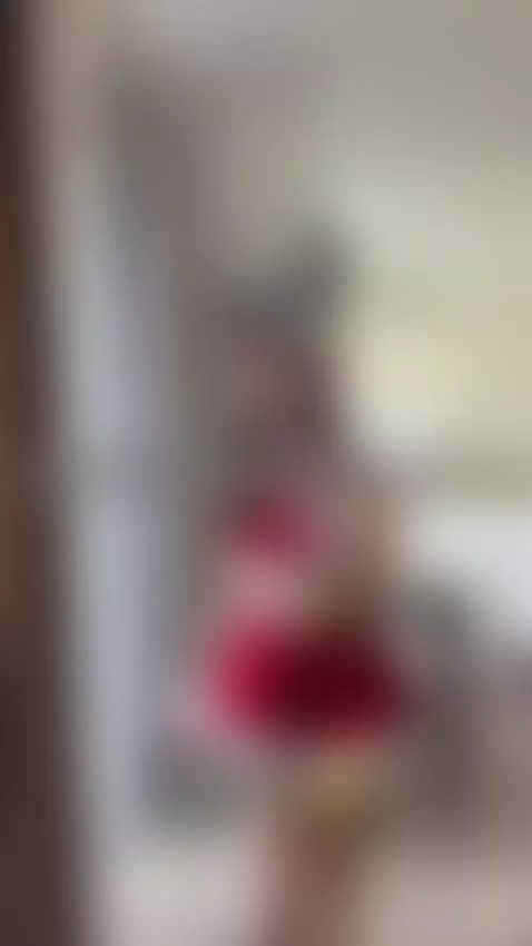 Which image suits me better? Write in the comments😋❤️‍🔥 by evierouge