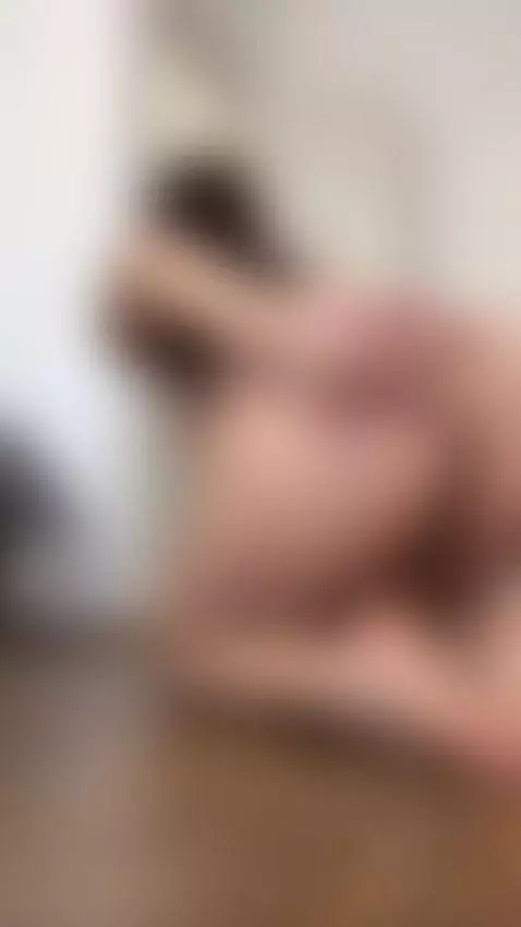 I want to offer you a yoga lesson, are you ready? 🤤😈 by evierouge