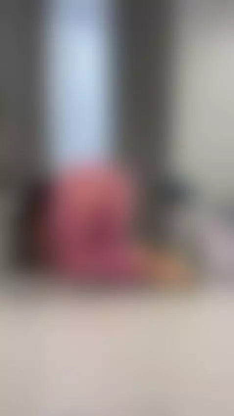 can you help me stretch my back? by evierouge