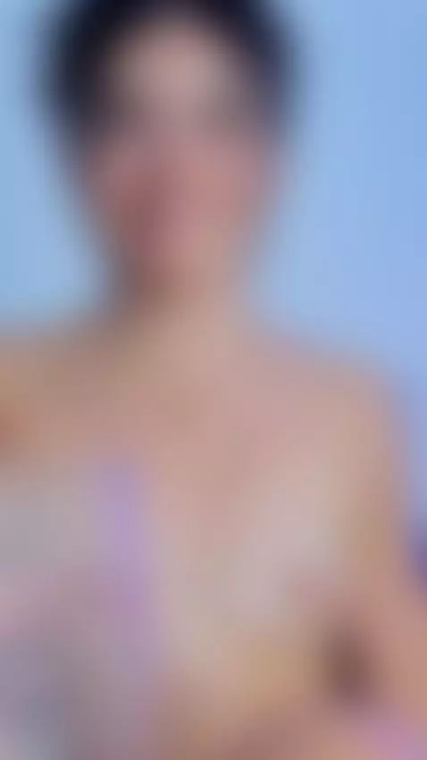 smiling 😉🥵 by hailey-hadid