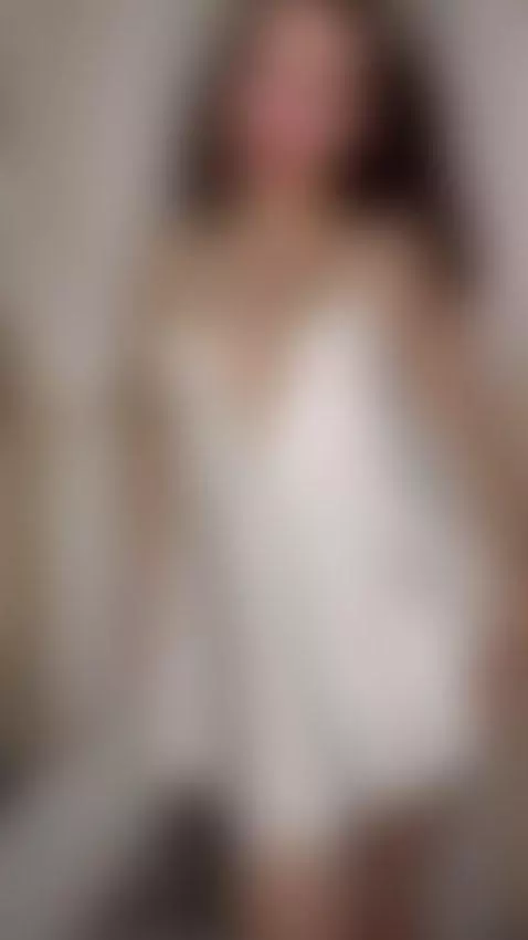 do you like my dress? by ariahavens