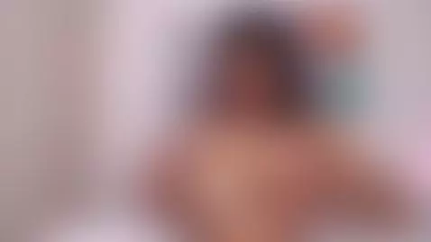 play my   tit and oil by zoe-bronw