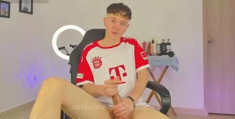 webcaming by nicomucci