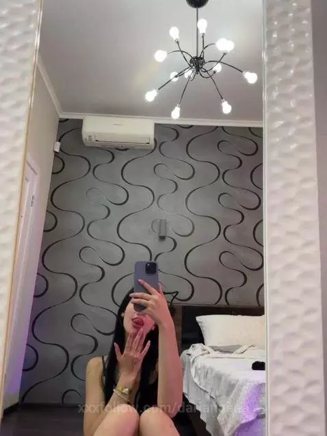 Want to see more? Subscribe to my OnlyFans. by darianaaaa