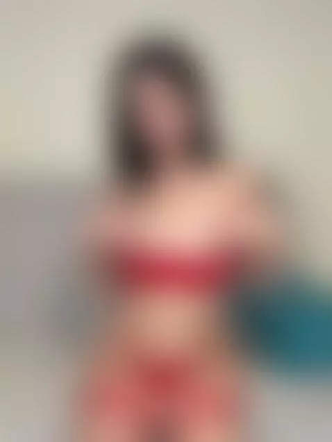 This sub doesn't tease…
It takes 😈 Click to submit. by darianaaaa