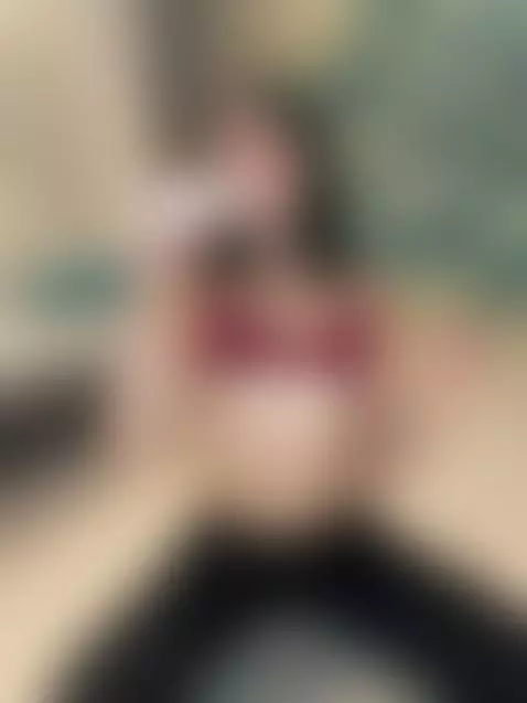 It’s not your fault — this sub was made to ruin you 😇
Click ... by darianaaaa