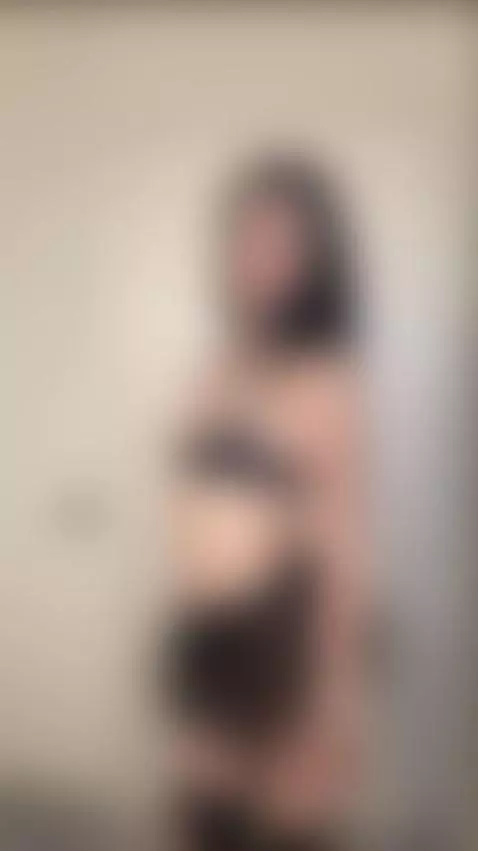 You’ve been a good scroll... now be bad 😇👉😈
Click — you dese... by darianaaaa