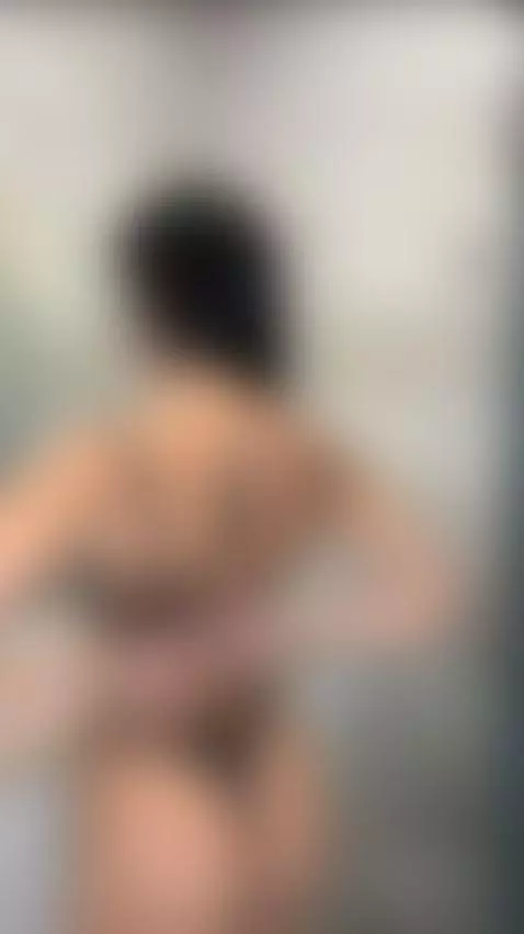 Your favorite side of me? It’s waiting on OF 💋 by darianaaaa