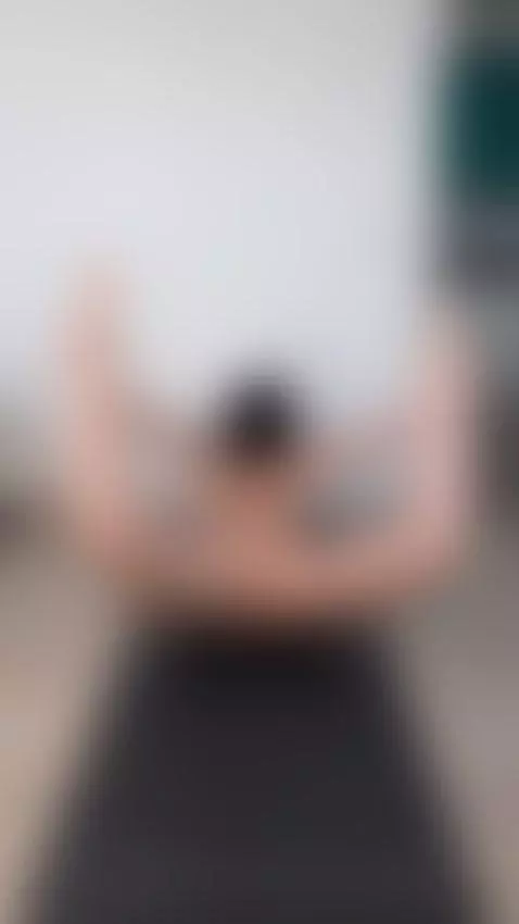 Wet pussy open wide on the mat 😇 by darianaaaa