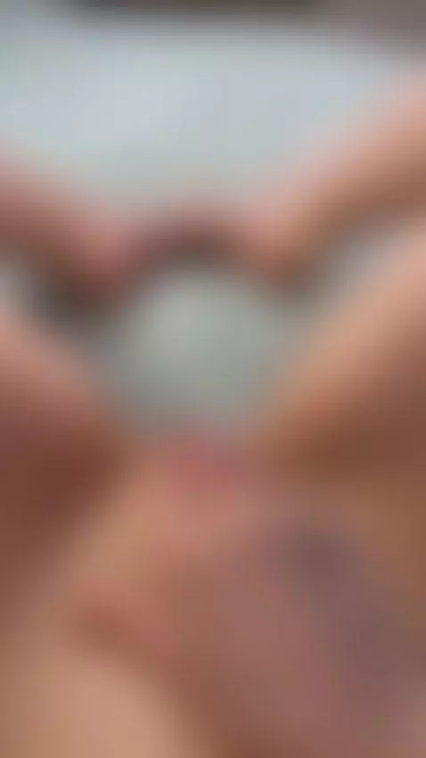She fingers her wet pussy hard and moans 😳 by darianaaaa