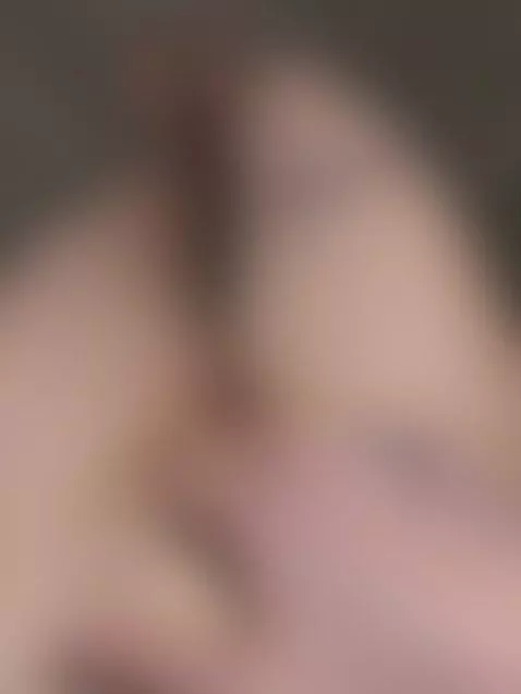 Wet pussy fingers sliding deep inside 🤤 by darianaaaa