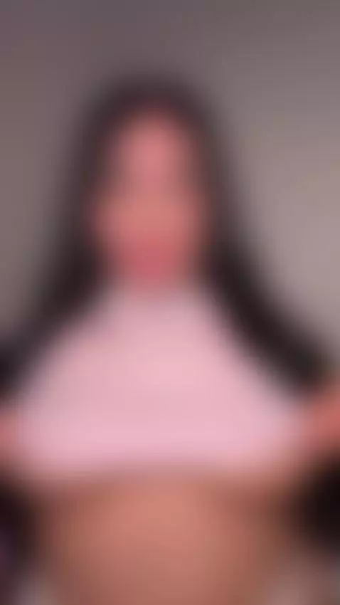 Boucen Boobs 😈 by vicserna