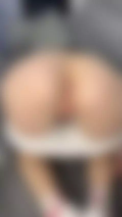 Double filled is the only mood today 🍑2️⃣💦 by nikaoss