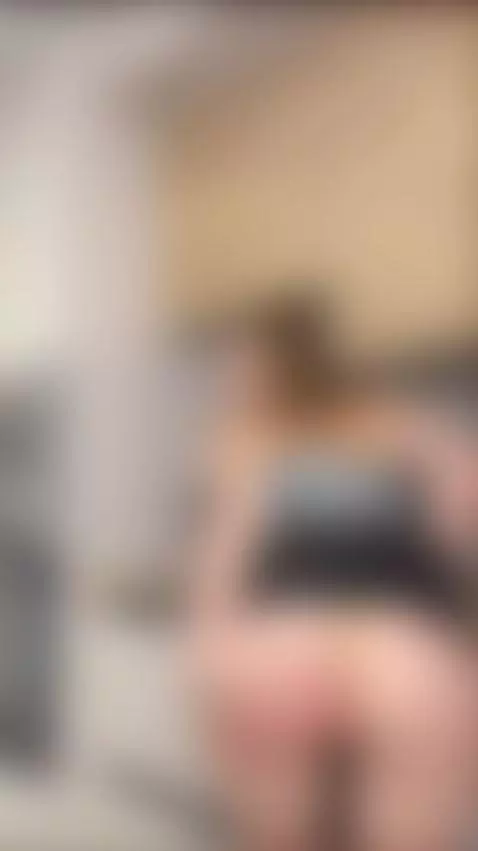 One taste and you'll never be the same 🍒
Hit that link, baby... by josephineblush