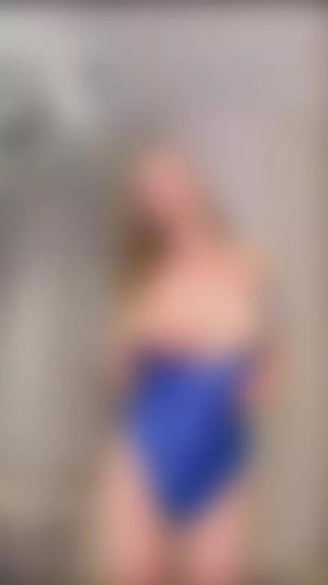 This sub? It's not safe for work…
Or for your self-control. ... by josephineblush