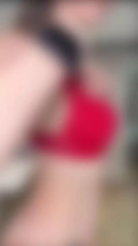 Her eyes are like a sip of sunlight on a cloudy day ☀️
Tap f... by josephineblush