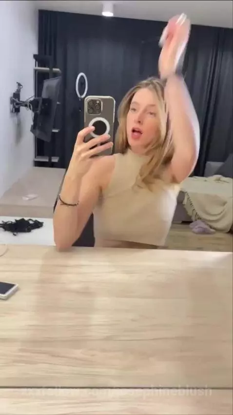 Good vibes with this pretty girl! Click "Subscribe"! 🌟 by josephineblush