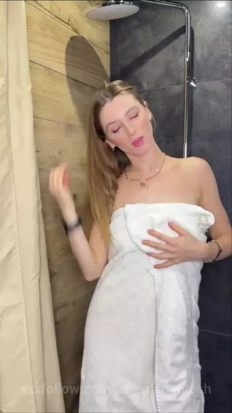 Amazing girl! ✨ Subscribe and get inspired! 💖 by josephineblush