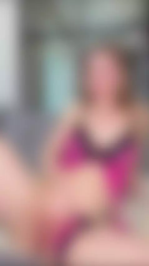 Charming girl 😊. Subscribe and don't miss her new videos! by josephineblush