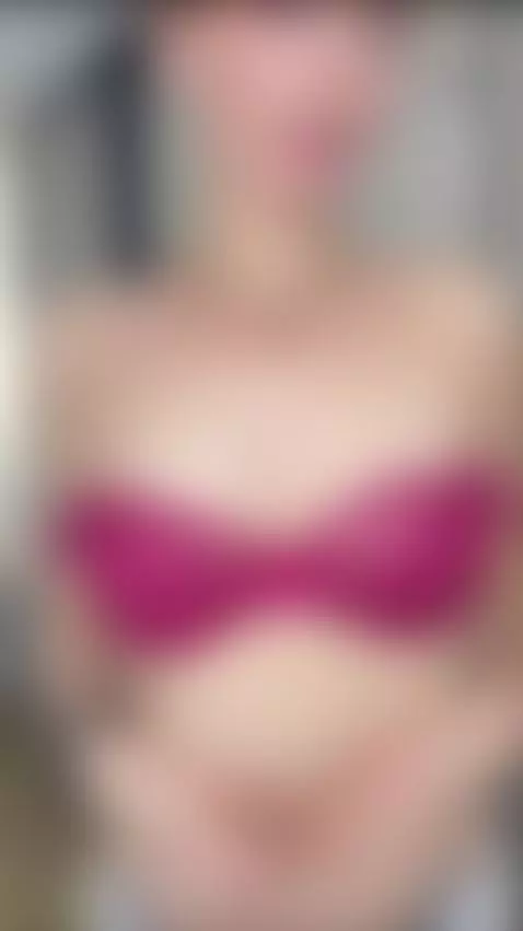 Her energy is contagious! Follow in bio! 🌺 by josephineblush