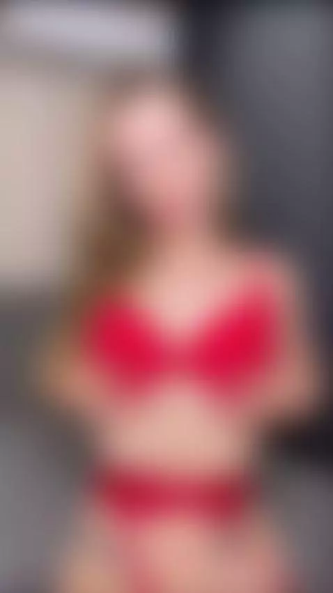 Don't miss her magic — subscribe via the link in bio! 💫 by josephineblush